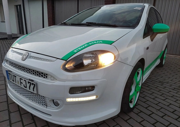 Fiat Punto cena 27200 przebieg: 112000, rok produkcji 2012 z Włodawa małe 781